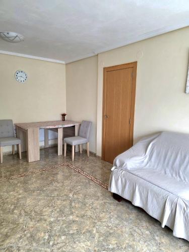 共用Lounge/電視區, Habitación Tranquila, Agradable cerca de Valencia en Vivienda Compartida (Habitacion Tranquila, Agradable cerca de Valencia en Vivienda Compartida) in 帕特納