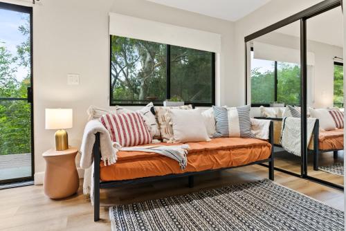 Designer Laurel Canyon Retreat, Hollywood Hills
