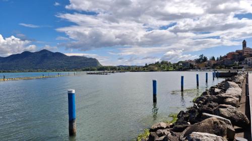Yakındaki yerler, Cavallo Blu in Iseo