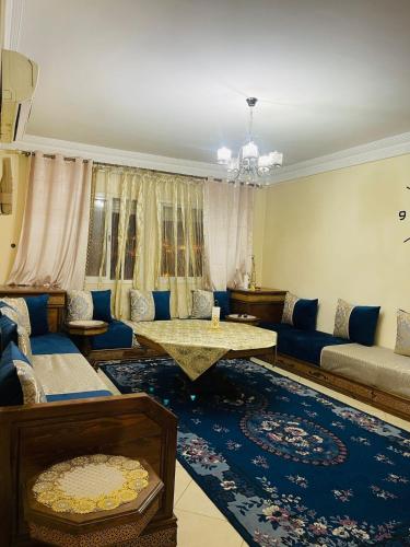 Sunny Coastal Stay Stunning Views in Charaf