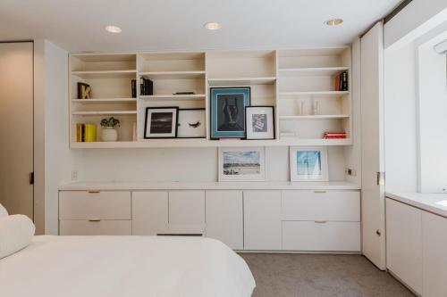 Private Beautiful Townhome w Zen Garden, New York (photo 10)