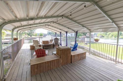 Létesítmények, Lazy Cove Waterfront Getaway on Lake LBJ! in Kingsland (TX)