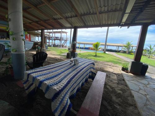 Hostal Los Tarros Metalio in Acajutla