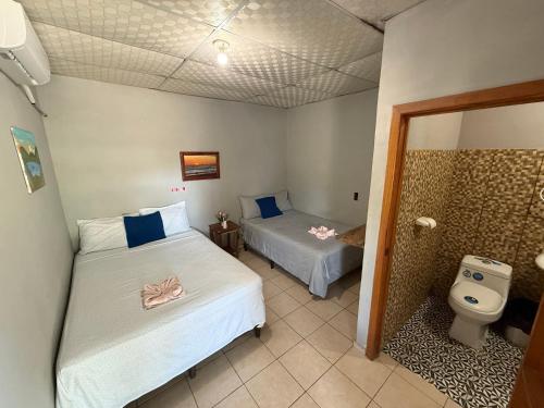 Hostal Los Tarros Metalio in Acajutla