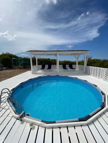 Bendishon Villa - 5 Bedroom Villa in Tera Kora