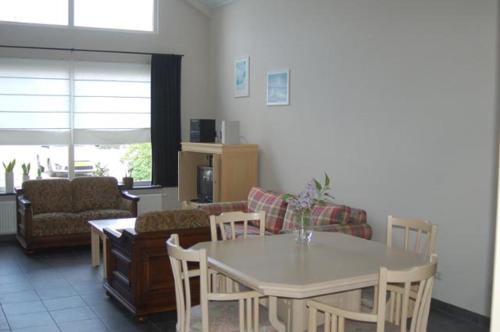  Vino Grando Cottage in Odiliapeel