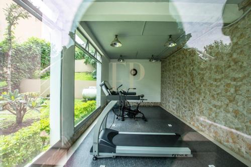 Escazu Guachipelin Peaceful Getaway, Pool, Wi-Fi & Work Space CR MARIPOSA RENTALS in 瓜奇佩林