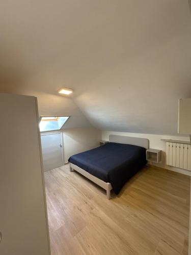 מיטה, La casa i due cedri in קונאו
