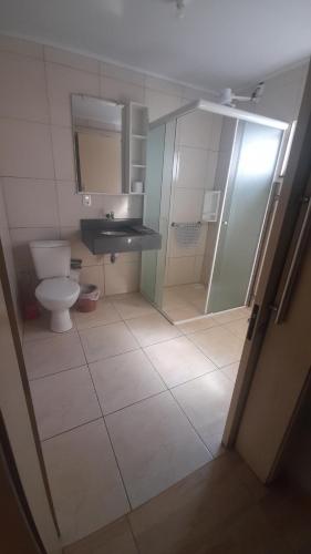 2 bedrooms, 5 beds