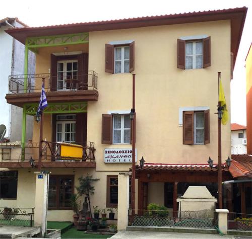 Akanthos Hotel - Photo 4