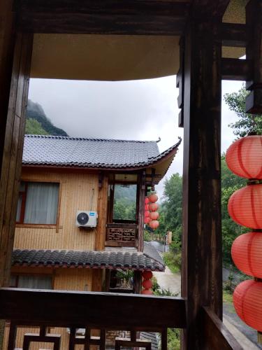 Wulingyuan Zhangjiajie National Forest Park Qique Villa - image 3