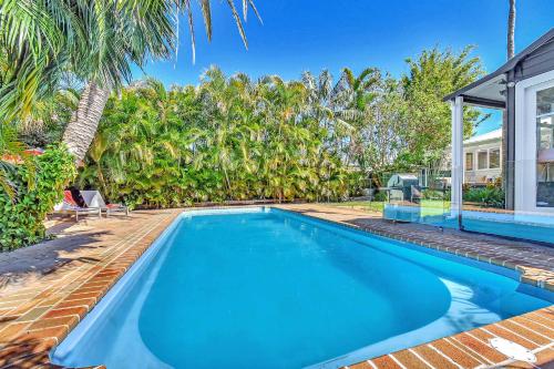 Tosca Elegant Merewether Beach House with Pool – khách sạn tại Merewether
