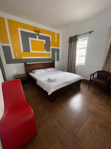 room detail thumbnail 1
