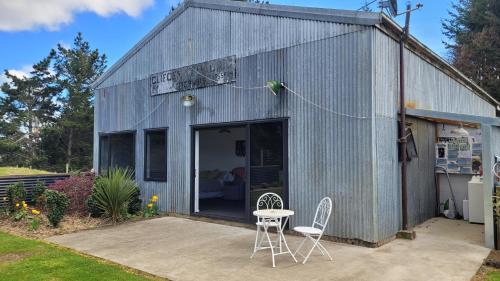 Clifden Pitstop in Eastern Bush