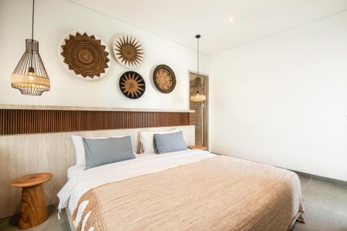 Chic 4BR Villa Canggu Hub 800m to Beach Bliss - image 3
