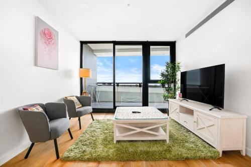 Galleria - Sleek & Sunlit Living in Glen Waverley