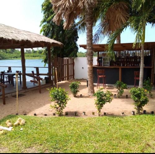 Krogs/atpūtas telpa, Beau Apartment in Big Ada