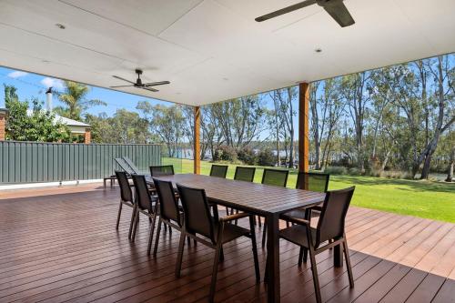 Bundalong Luxury Riverfront Escape in Bundalong