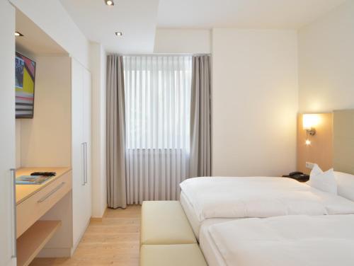 Hotel Ludwig Superior – Cologne, IA