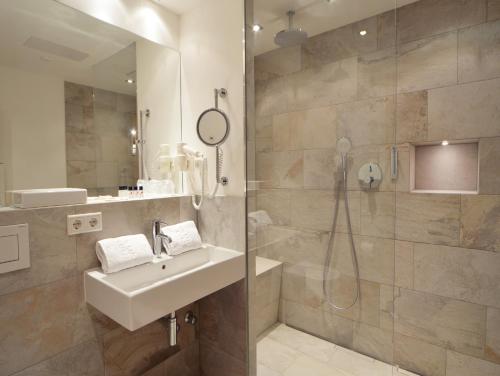 Suite image 5
