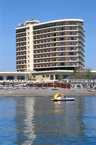 Hotel Puente Real - image 12