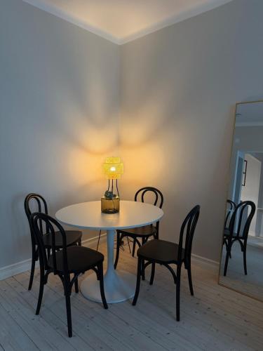 TAKA-TÖÖLÖ - a Stylish Urban Hideaway, Helsinky (fotografie 6)
