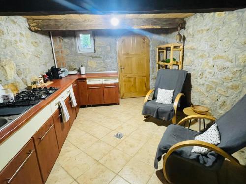 Toma Guesthouse in Sancraiu