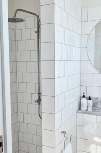 Studio 34 Bayshore Drive - image 5