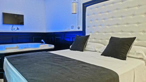 Vaticano Royal Suite Guest House, Рим (фото 10)