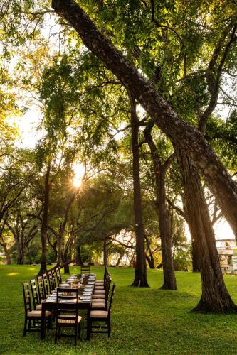 Azambezi River Lodge