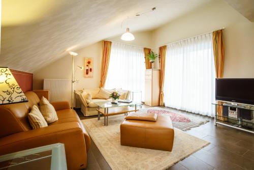 Holsteiner Hof Room Type - One-Bedroom Apartment - Annex