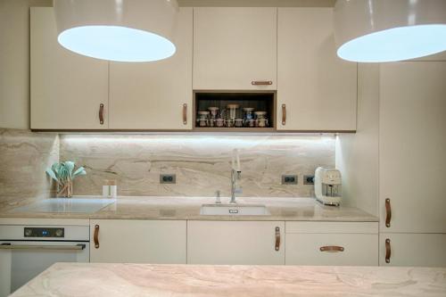 Luxury and stylish apartment in the heart of the city, Sofia (Foto 7)