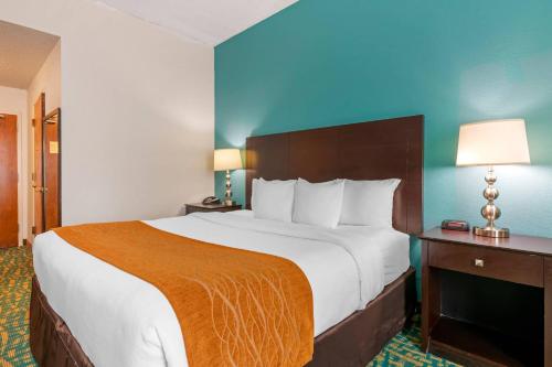 Comfort Inn & Suites Fort Lauderdale West Turnpike in Fort Lauderdale, USA