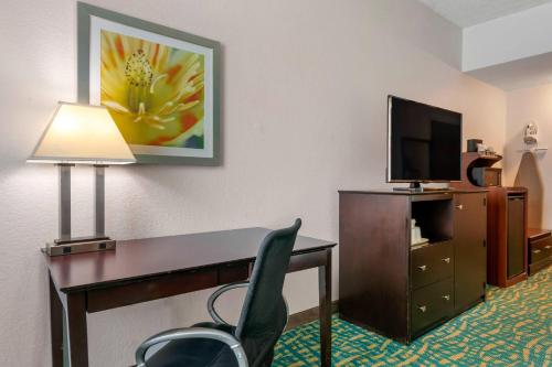 Comfort Inn & Suites Fort Lauderdale West Turnpike in Fort Lauderdale, USA