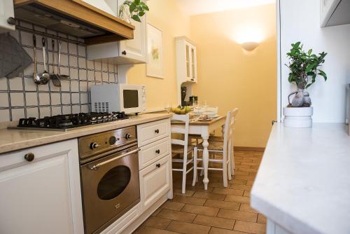 Chat&Chill Vatican Apartment - main image