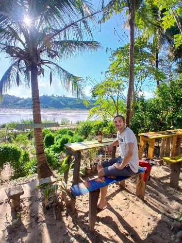 Khu vực xung quanh, 5 Minutes to slow boat pier hostel in Houayxay
