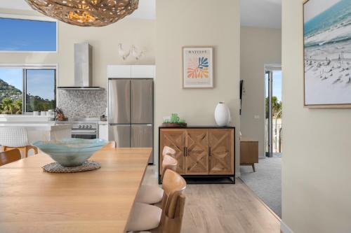 keuken, 'Ocean Beach Road Oasis' in Tairua