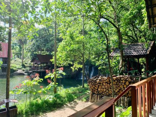 Swimming pool, Nature Retreat by the Waterfall, Toom Sara Village near Cong Vien Suoi Khoang Nong Nui Than Tai