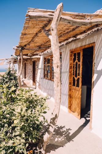 Exterior view, Wilde Tigmi in Tisrharine