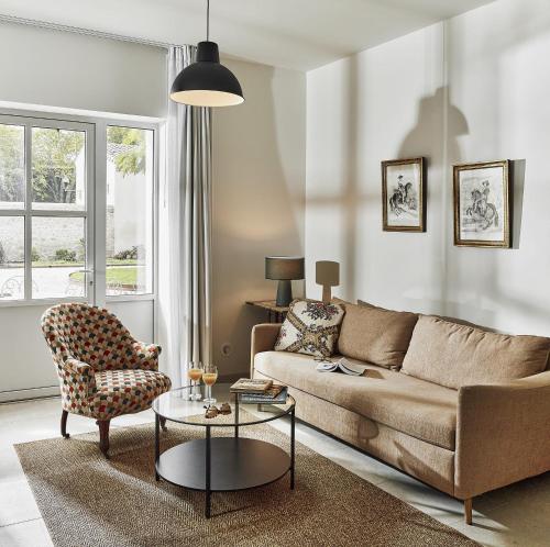 Mas du Chateau de la piscine in Les Cevennes