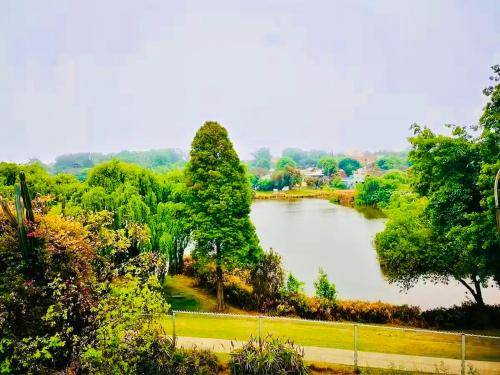 Lakeside Serenity Ararat Haven - 4 Bedroom House