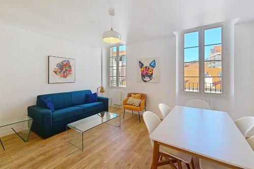 HENRI CAMILLE REAL ESTATE - Bambou- One bedroom apt downtown