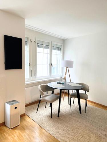 Central Old Town apartment 10 min to Mainstation with washer & dryer, Zürich (photo 9)
