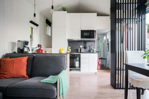 Cute and Cozy Guesthouse near Water in Tyresö