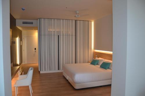 Hotel Brisamar Suites