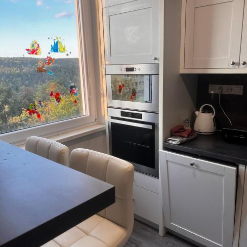 Big apartment in quiet location close to the center -ideal for families with kids, Прага (фото 5)
