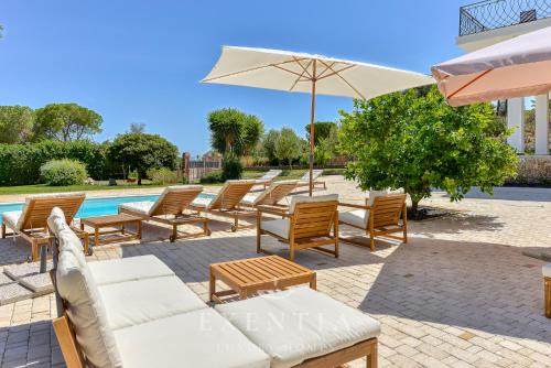 Sea View Villa with Pool facing Ortigia Etna View - image 3
