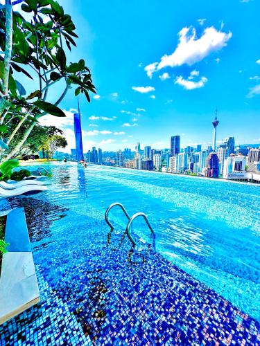 Crystal Suites At Axon Residence