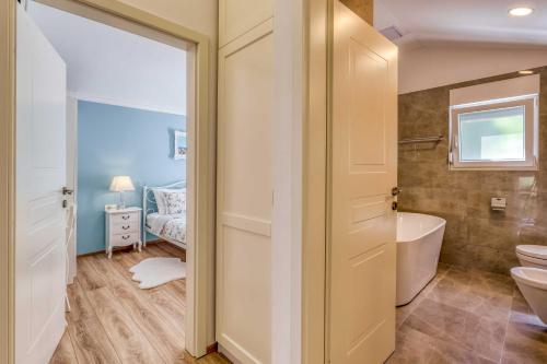 House Andrea - image 10