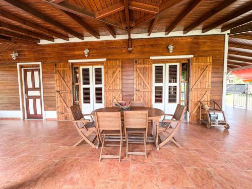 Pavillon Cosy 3 Chambre en Guadeloupe in Massioux